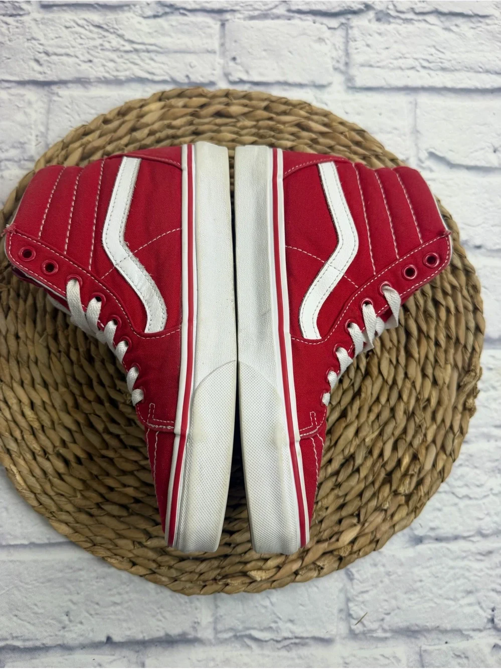 Vans Red Off The Wall Canvas High Top Sneakers. Mens size 6.5/Women’s Size 8